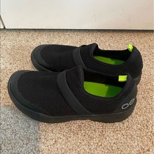 OOFOS OOMG RECOVERY SHOE